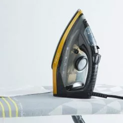 Infinity 2700W Ceramic Iron 9 Infinity 2700W Ceramic Iron -Dunelm Garden Store 1000108815 alt04