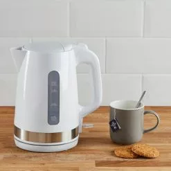 Dunelm 1.7L 3kW Plastic White Kettle