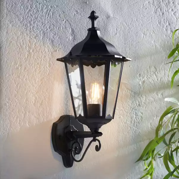 Vogue Lighting Vogue Trenton Outdoor Wall Light 1 Vogue Lighting Vogue Trenton Outdoor Wall Light