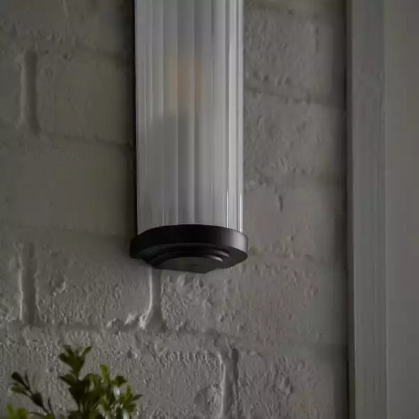 Dunelm Ripon Outdoor Wall Light 3 Dunelm Ripon Outdoor Wall Light - Image 3