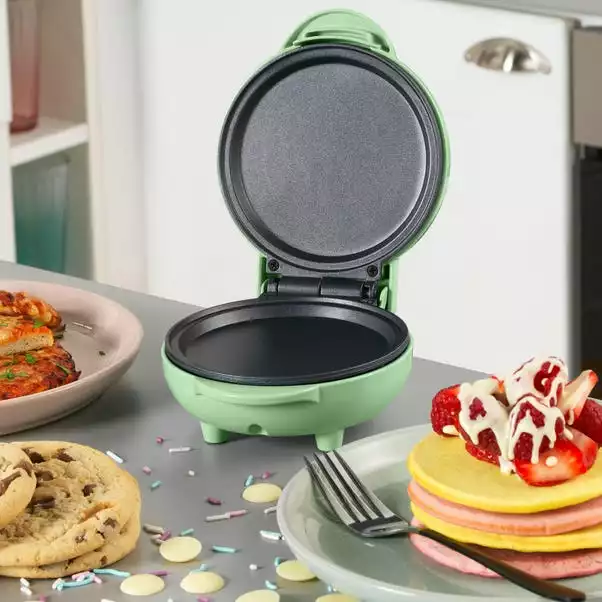 G&P Sorbet Green Mini Snack Maker 2 G&P Sorbet Green Mini Snack Maker - Image 2