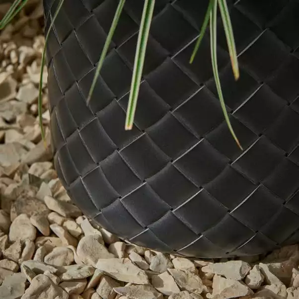 Dunelm Fibre Clay Black Chunky Weave Planter 2 Dunelm Fibre Clay Black Chunky Weave Planter - Image 2