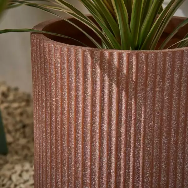 Dunelm Fibre Clay Round Planter With Base 2 Dunelm Fibre Clay Round Planter With Base - Image 2