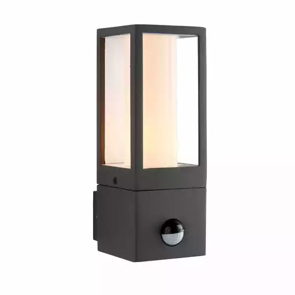 Vogue Lighting Preston Outdoor PIR Wall Light 1 Vogue Lighting Preston Outdoor PIR Wall Light